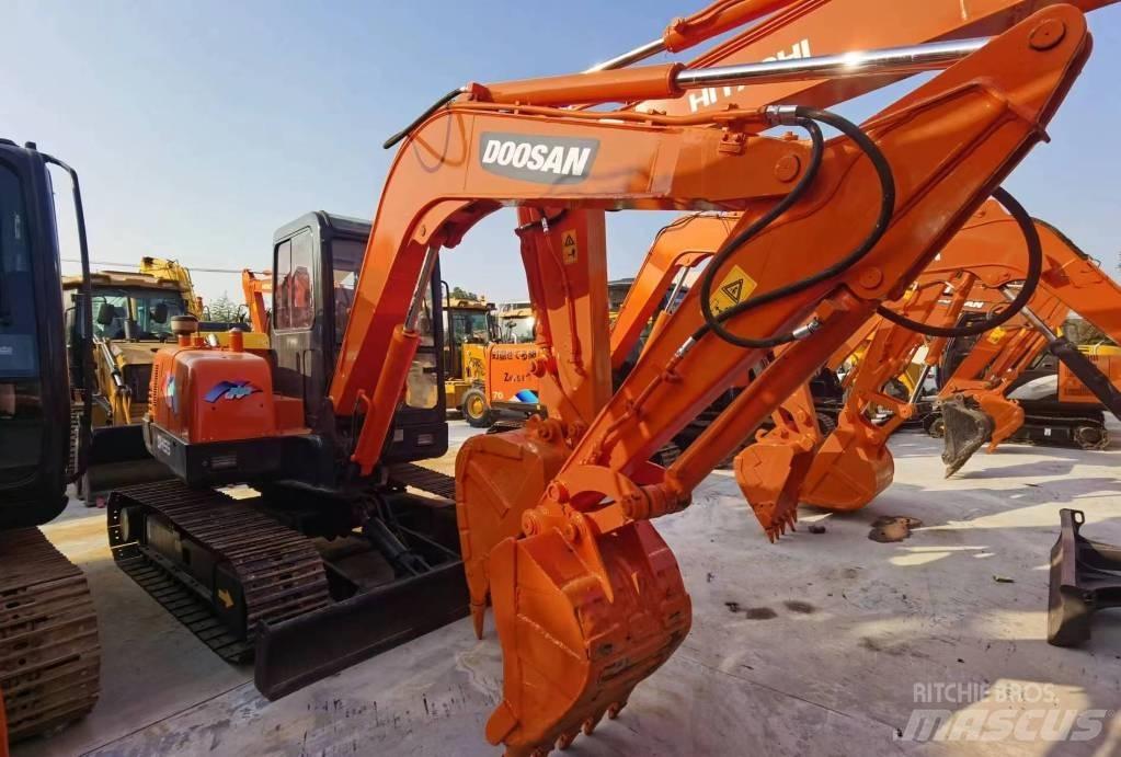 Doosan DH55 Pásová rýpadla