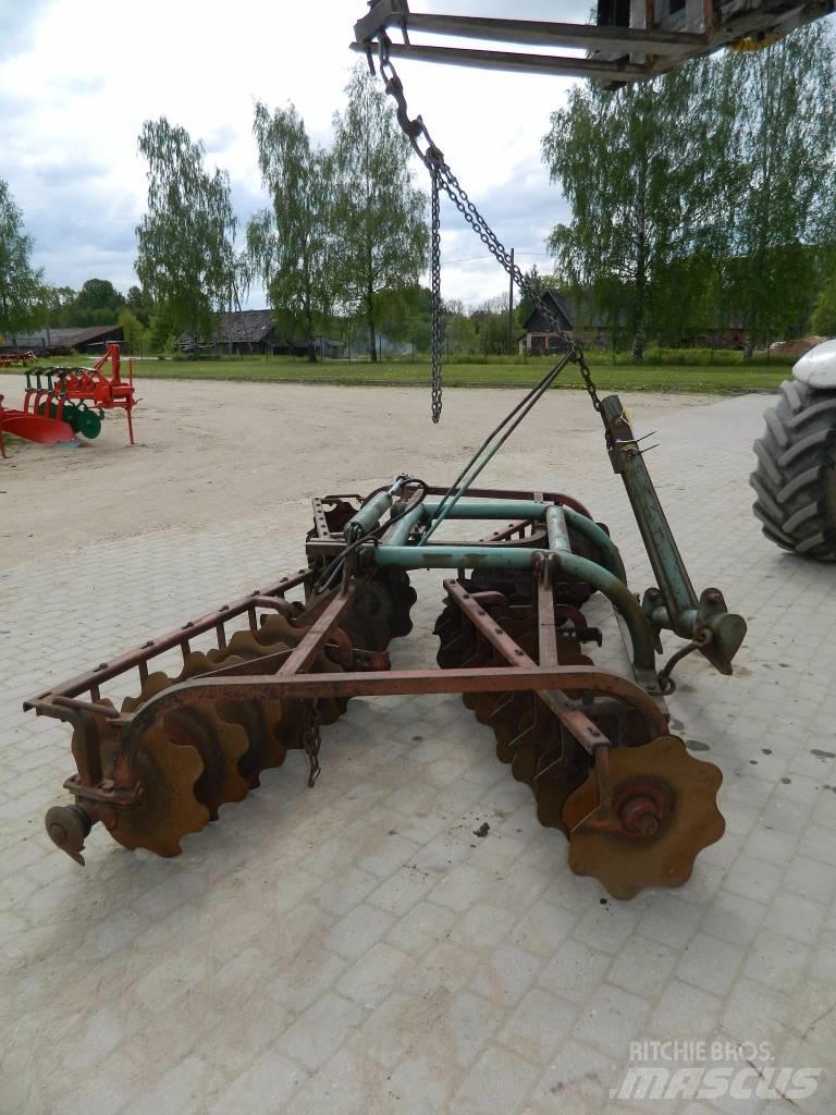 Kverneland 300 Talířové brány