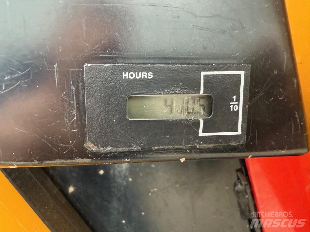 JCB HT D5 Pásové dempry