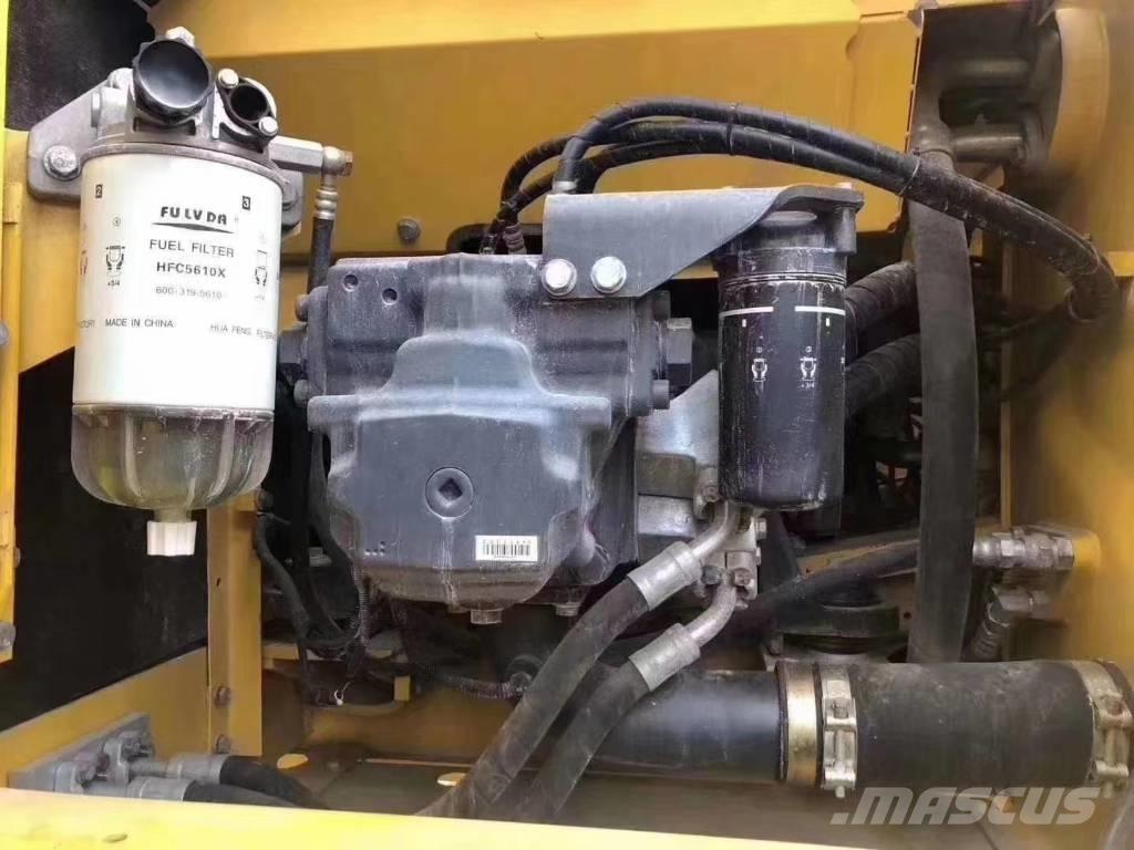 Komatsu PC 240 Pásová rýpadla