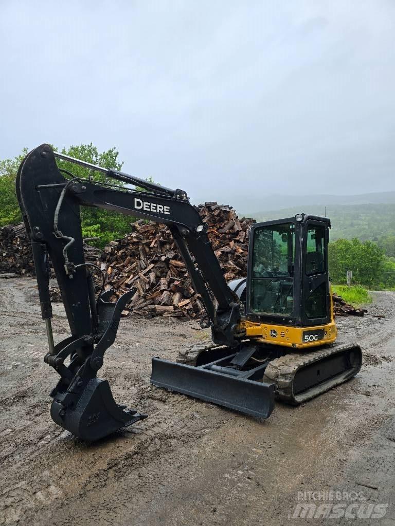 DEERE 50G Mini rýpadla < 7t