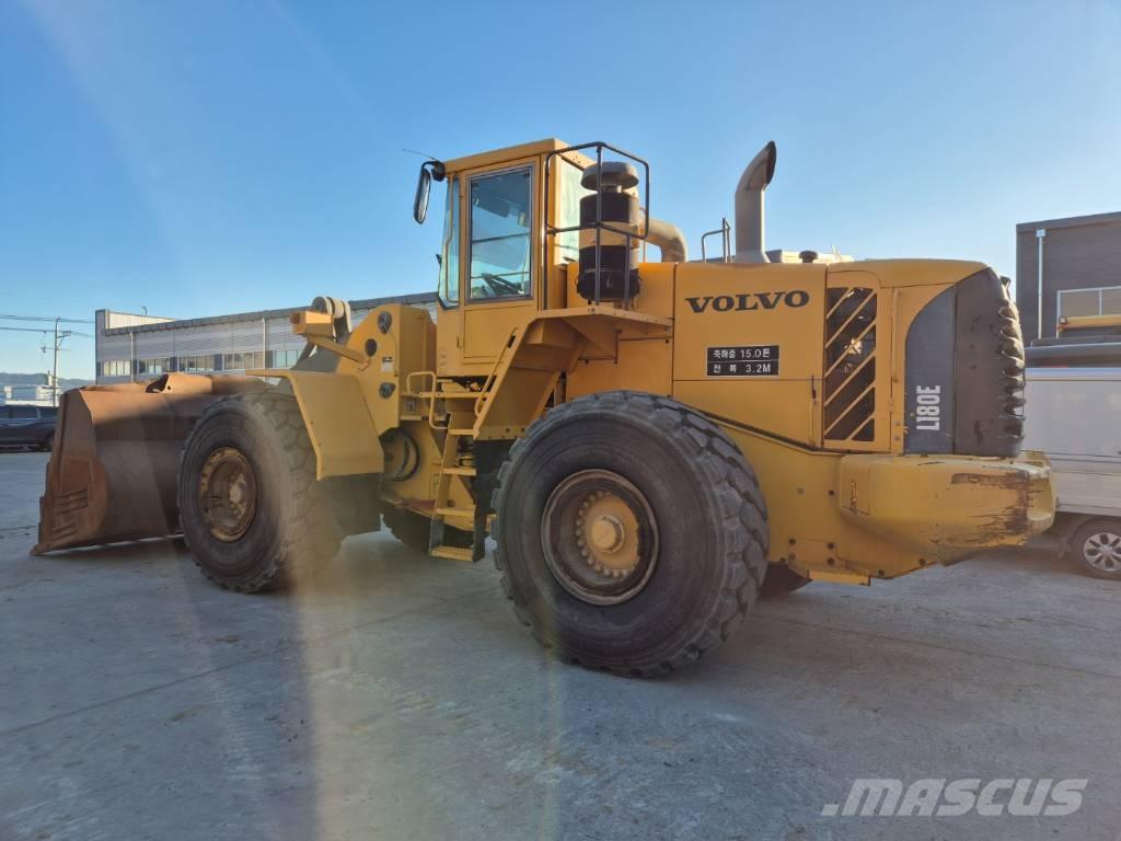 Volvo L 180 E Kolové nakladače