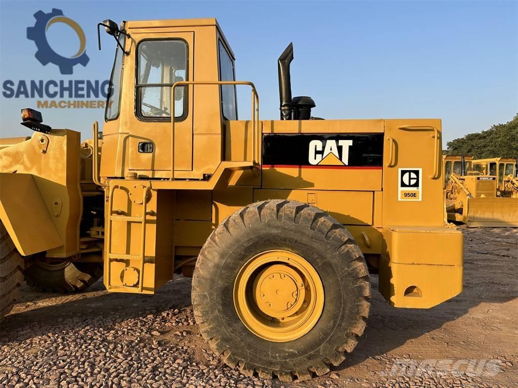 CAT 950 E Kolové nakladače