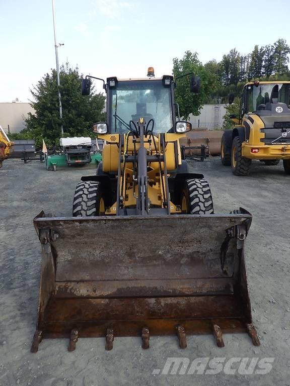 Volvo L 25 F Kolové nakladače