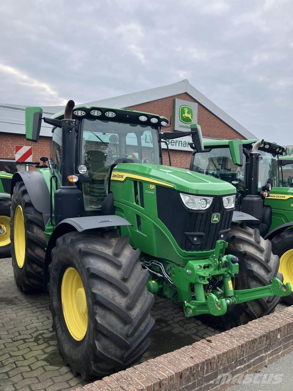 John Deere 6R 215 Traktory