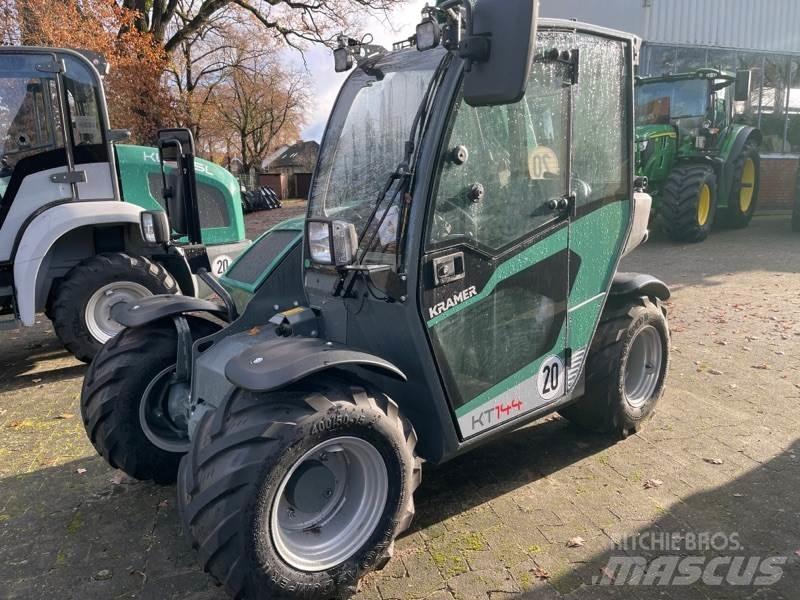 Kramer KT144 Teleskopické manipulátory