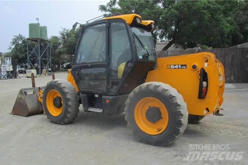 JCB 541-70 Další
