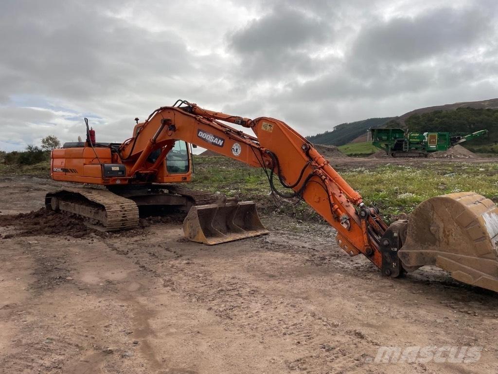 Doosan DX 255 LC Pásová rýpadla