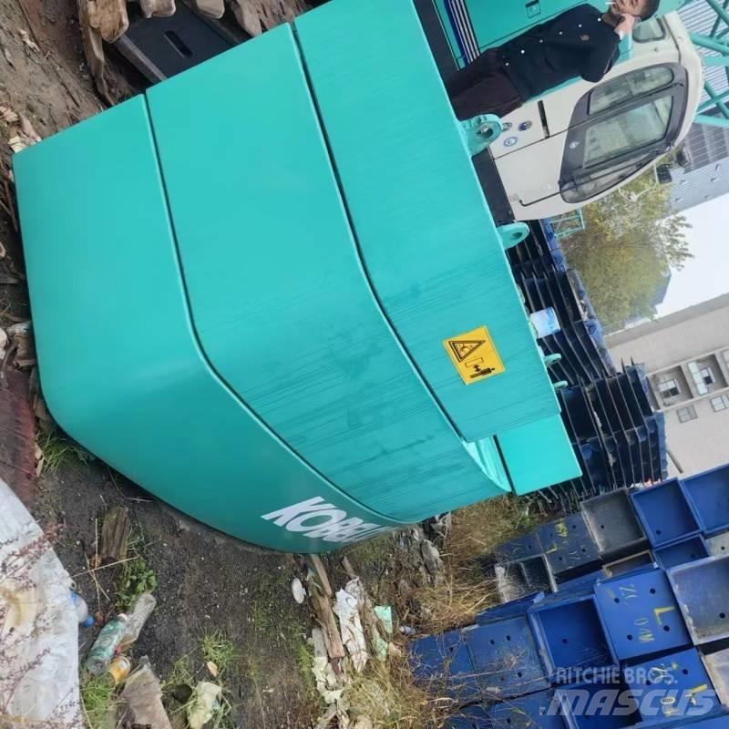 Kobelco 7080 Pásové jeřáby