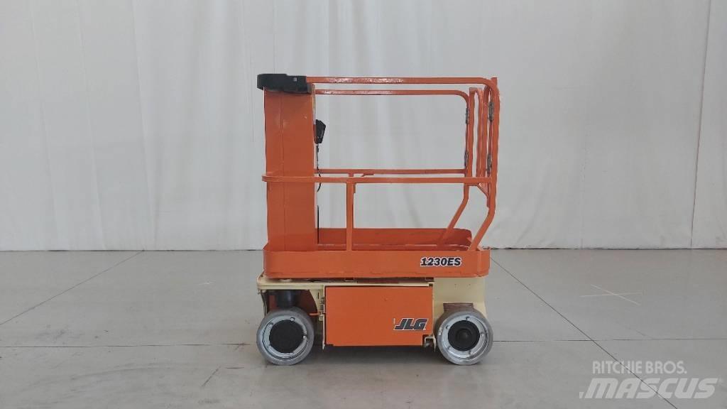 JLG 1230 ES Nůžková zvedací plošina