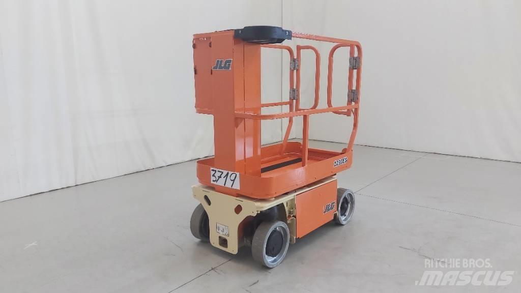 JLG 1230 ES Nůžková zvedací plošina