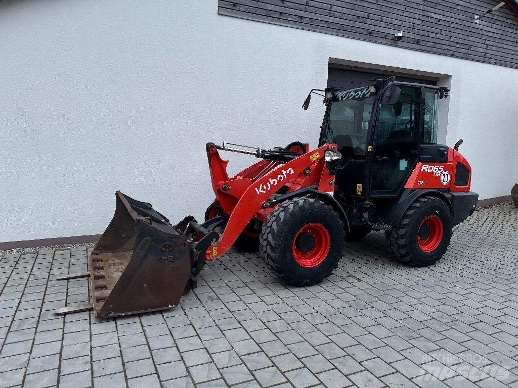 Kubota R 065 Kolové nakladače