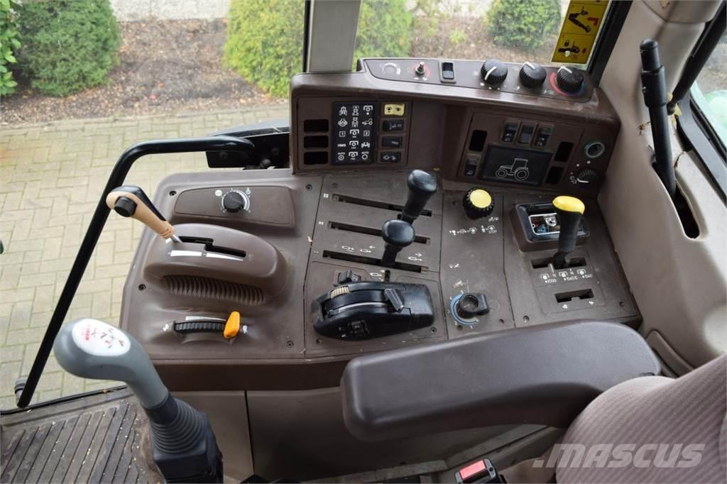 John Deere 6920 Traktory