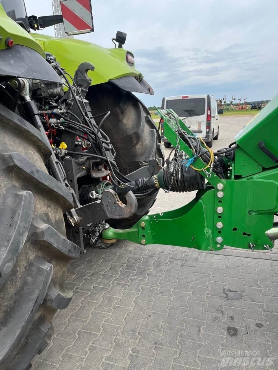 John Deere 1424 C Lis na hranaté balíky