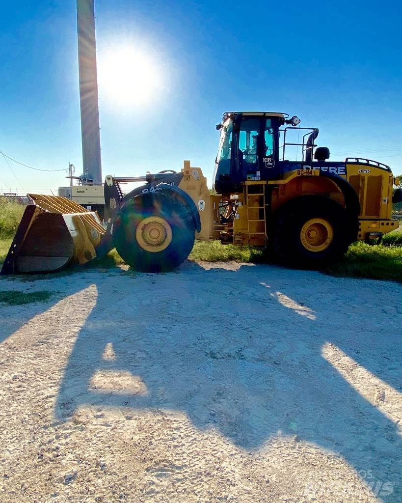 John Deere 844 K Kolové nakladače