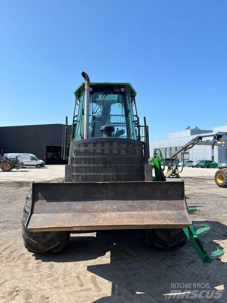 John Deere 1110D Vyvážecí traktory