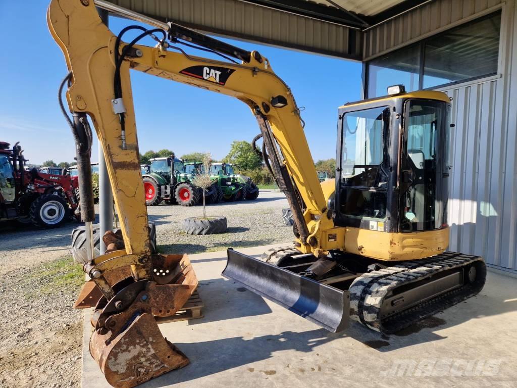 CAT 304 CR Mini rýpadla < 7t