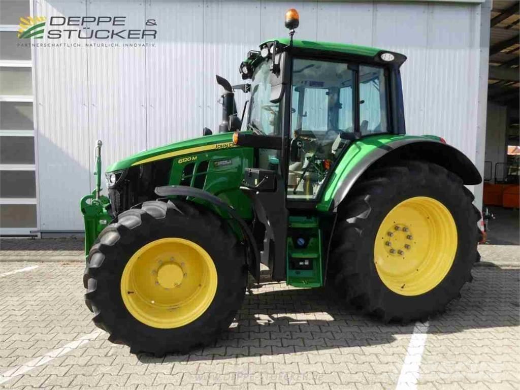 John Deere 6120M Traktory