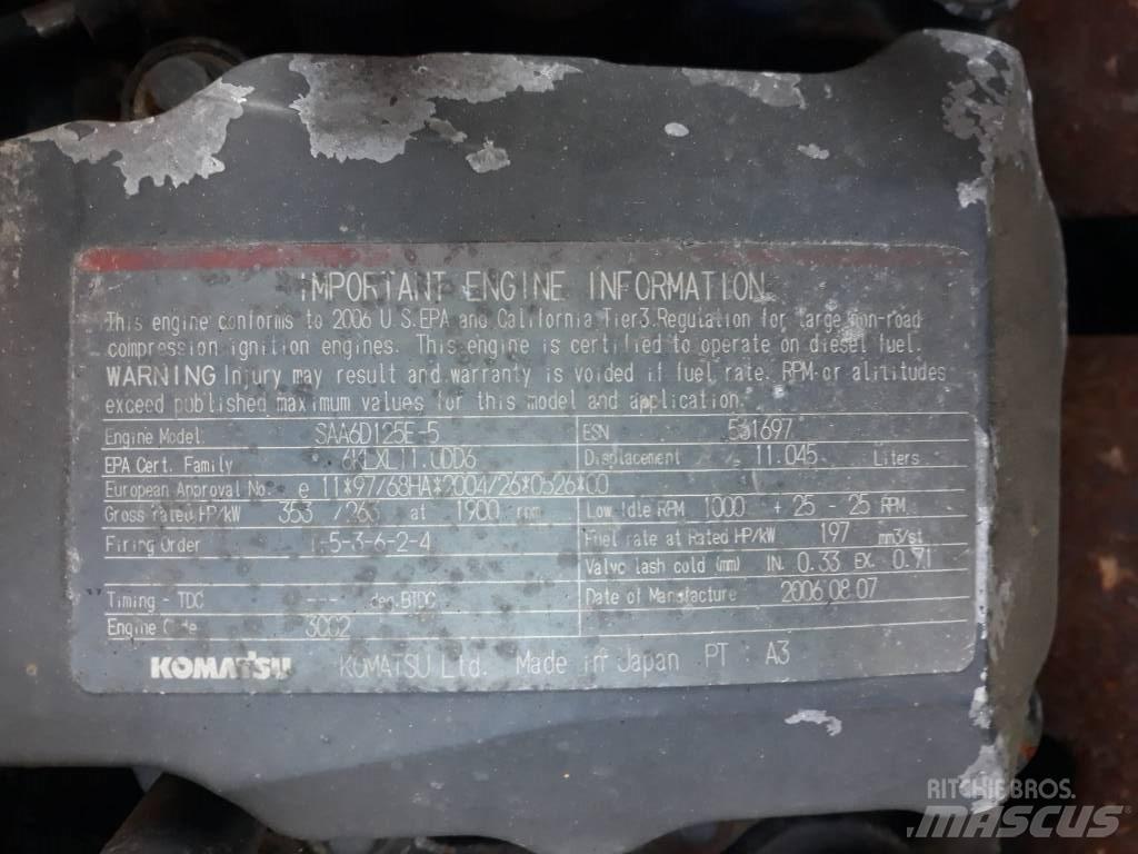 Komatsu PC450-7E0 Pásová rýpadla