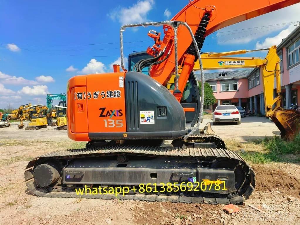 Hitachi ZX 135 US Pásová rýpadla