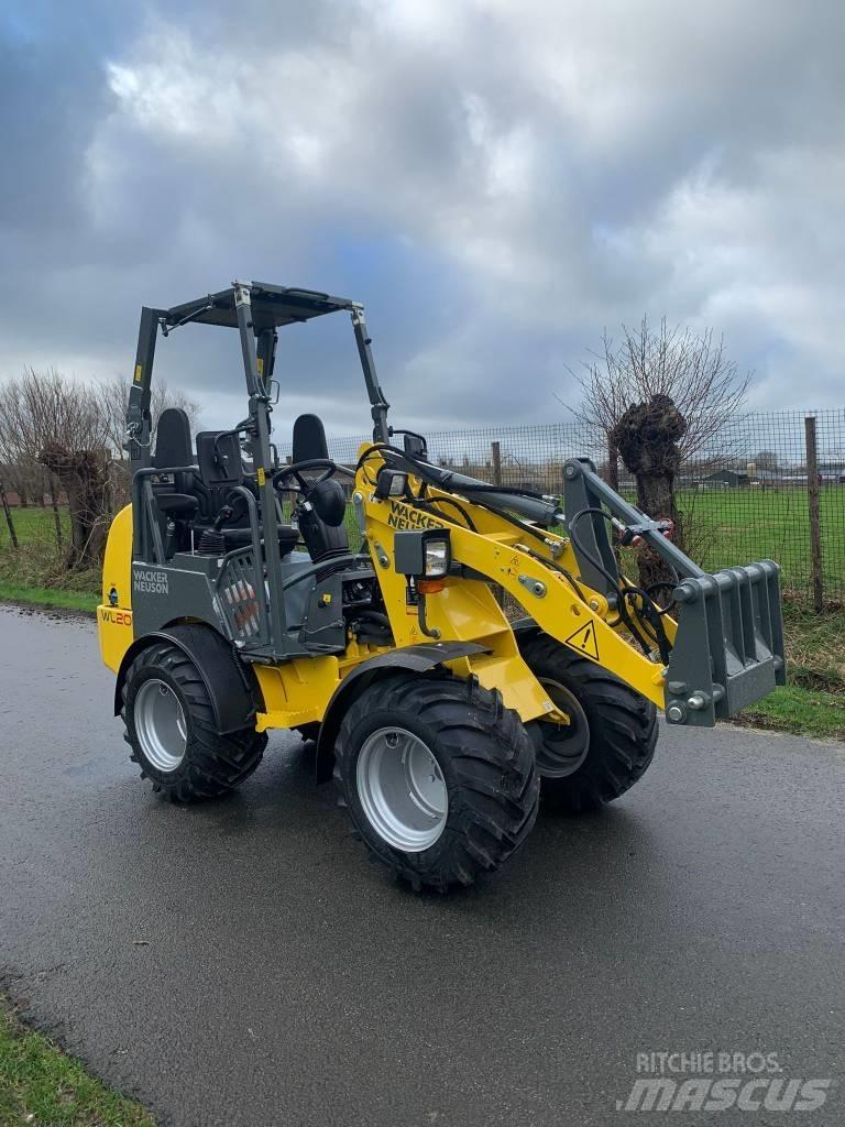 Wacker Neuson WL20 Kolové nakladače