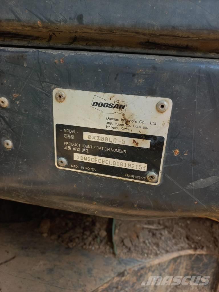 Doosan DX 300 LC-5 Pásová rýpadla