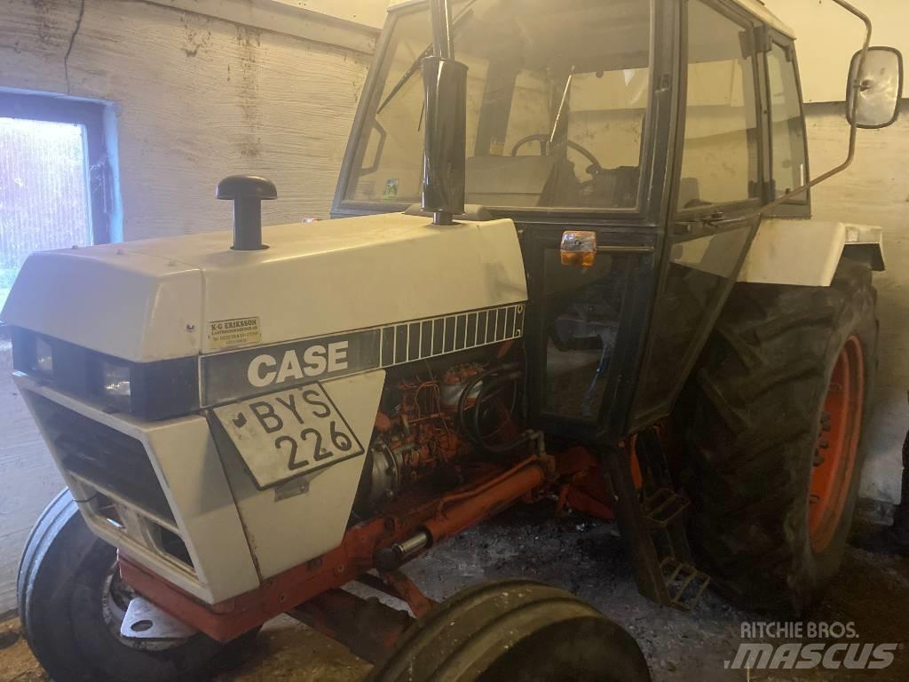 CASE 1390 Traktory