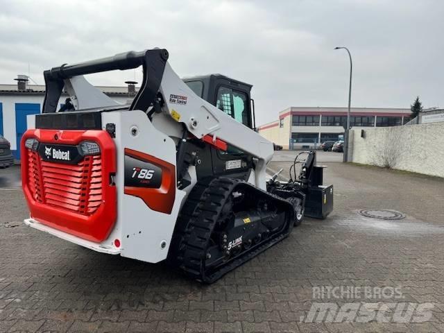 Bobcat T 86 Smykem řízené nakladače