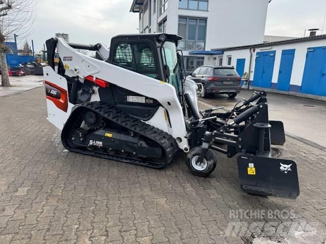 Bobcat T 86 Smykem řízené nakladače