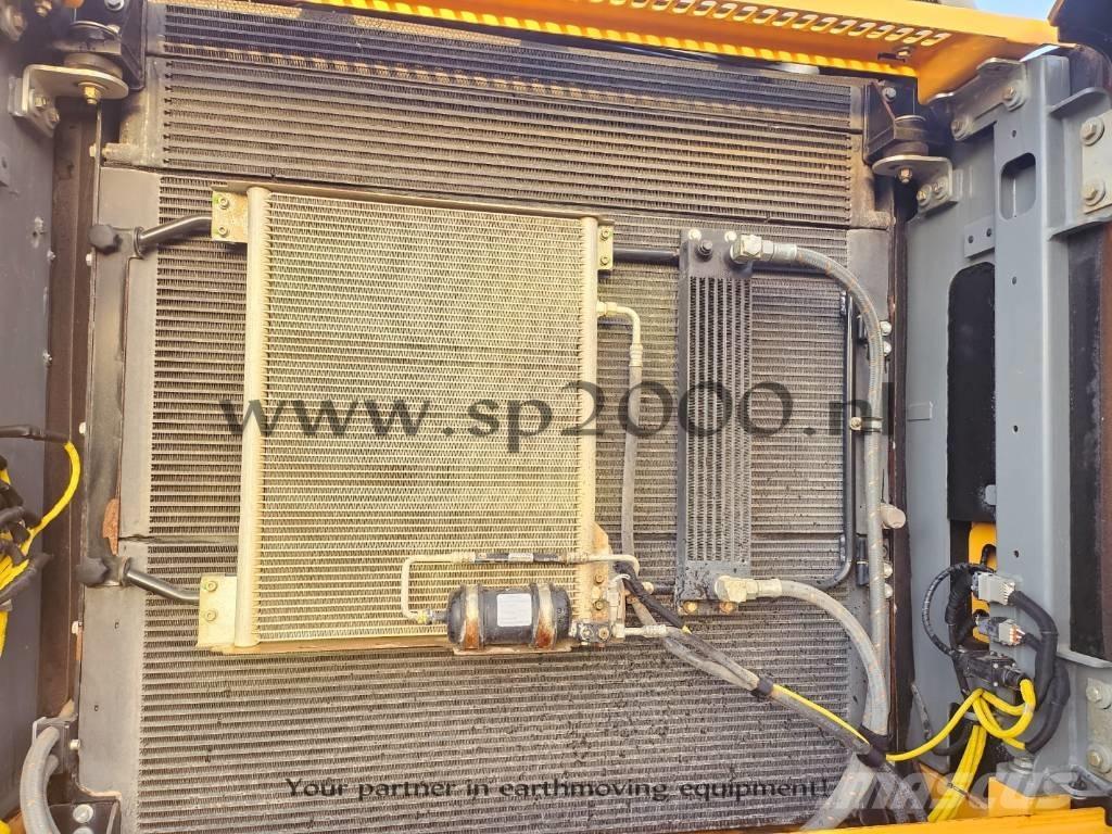 Liebherr R 936 LC Pásová rýpadla