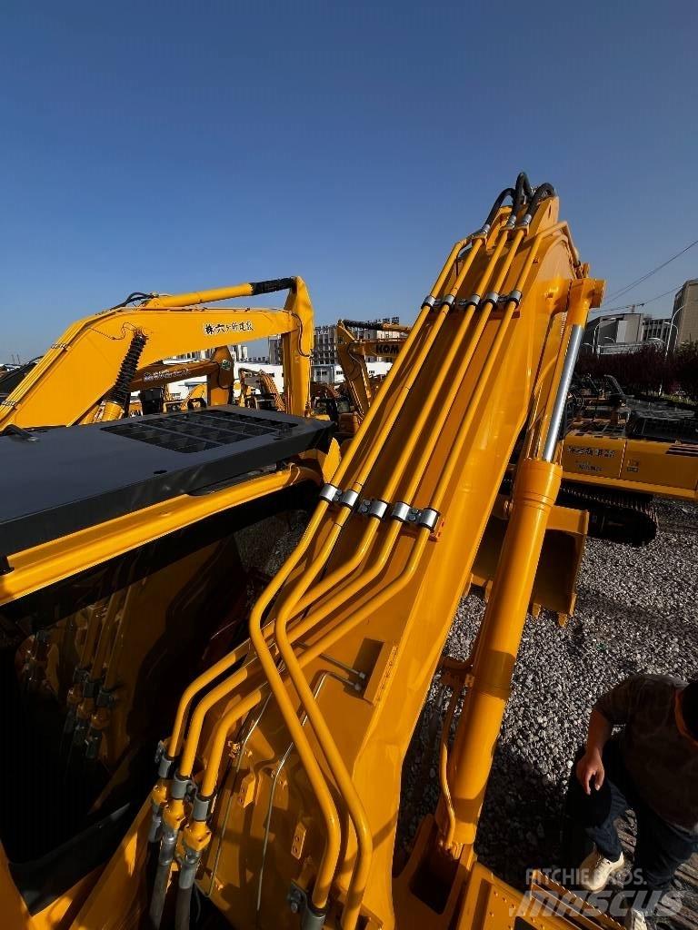 Komatsu PC450-8 Pásová rýpadla