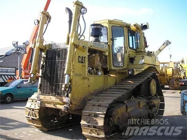 CAT D8N Pásové dozery