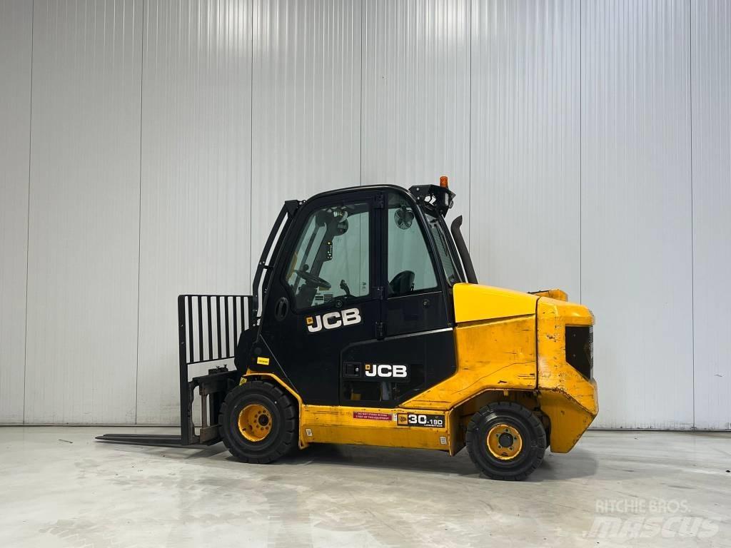 JCB TLT30-19D-2WD Dieselové vozíky