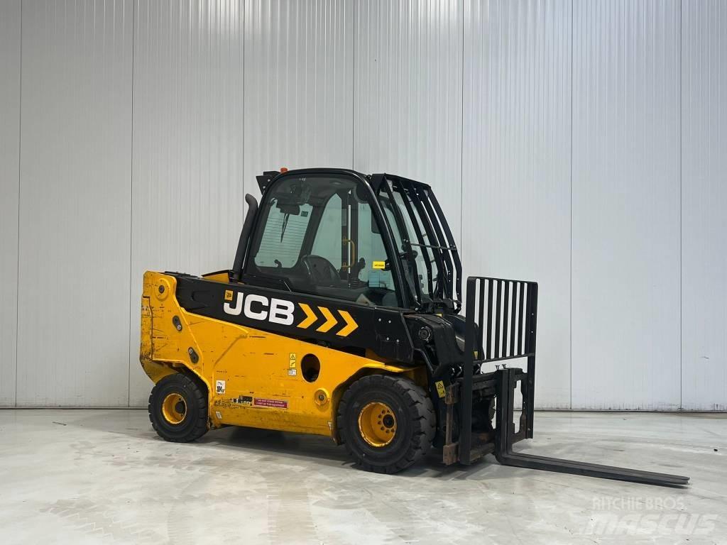 JCB TLT30-19D-2WD Dieselové vozíky