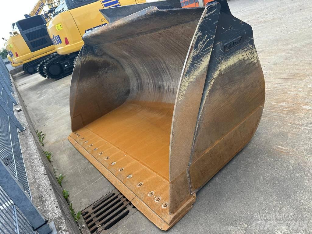 Komatsu Schaufel Lopaty