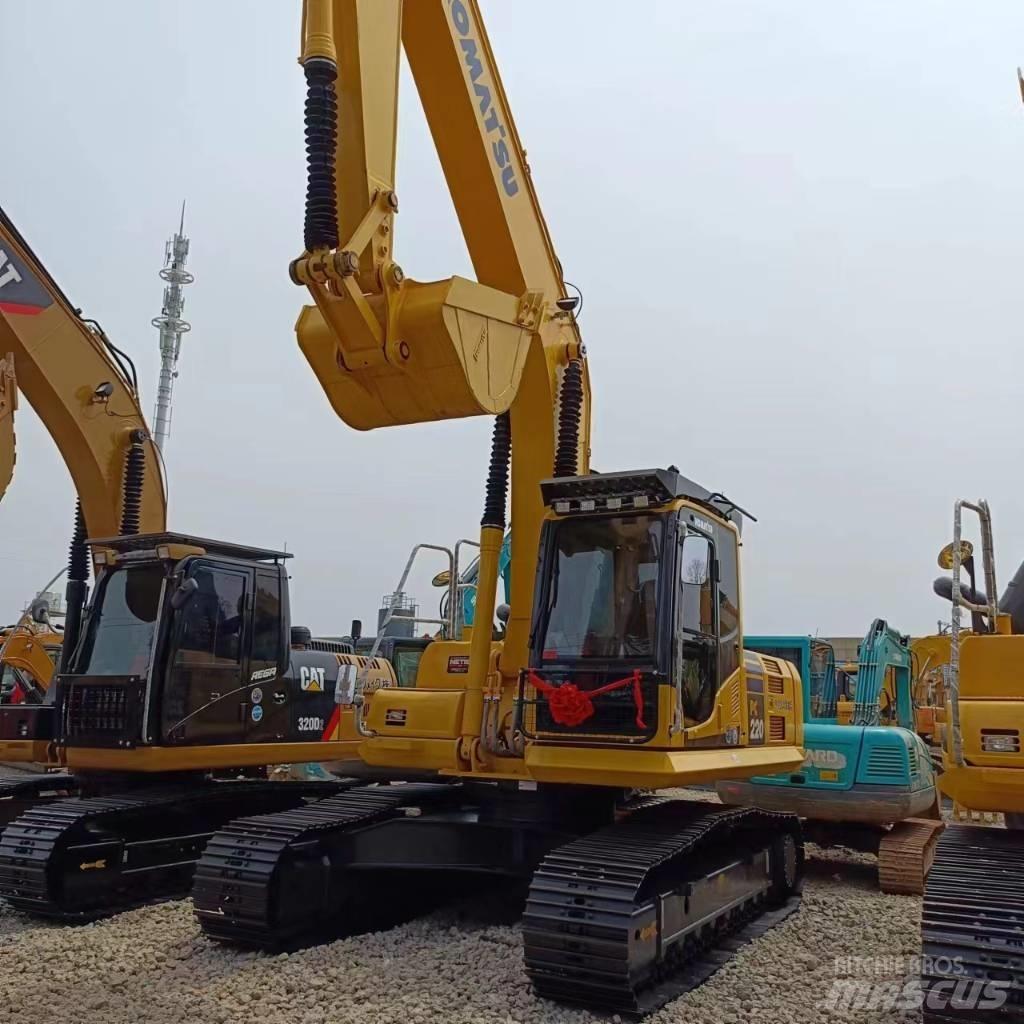 Komatsu PC 220 Pásová rýpadla
