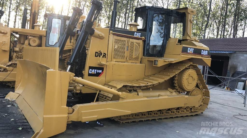 CAT D8R Pásové dozery