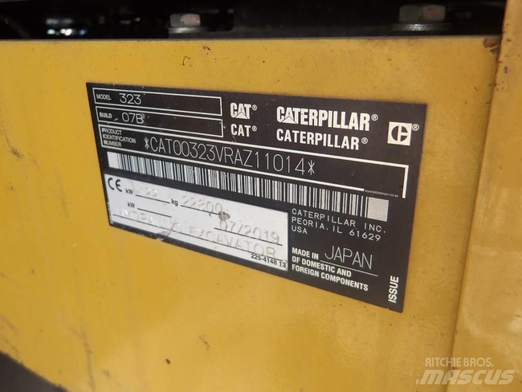 CAT 323 Pásová rýpadla