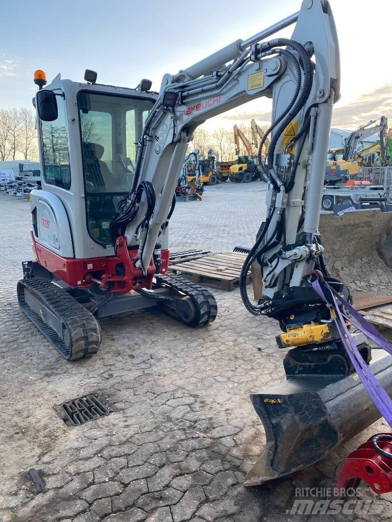 Takeuchi TB 225 Mini rýpadla < 7t