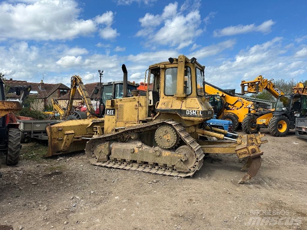 CAT D 5 XL Pásové dozery