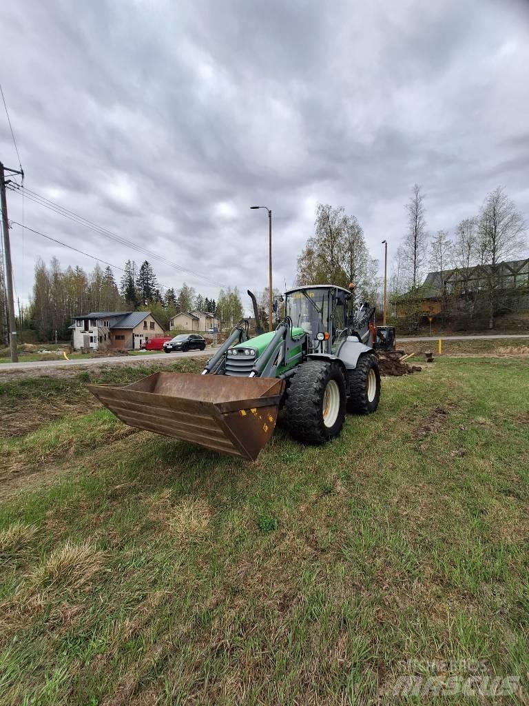 Lännen 8600 E Rýpadlo-nakladače