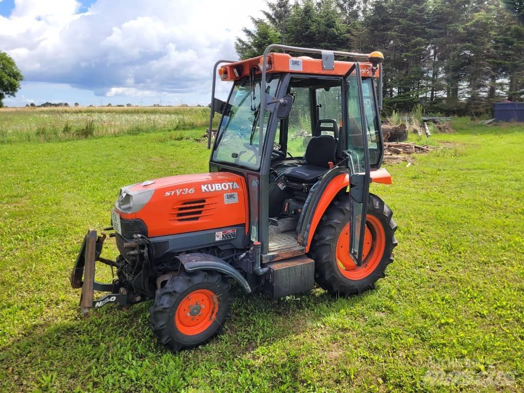 Kubota STV 36 Kompaktní traktory