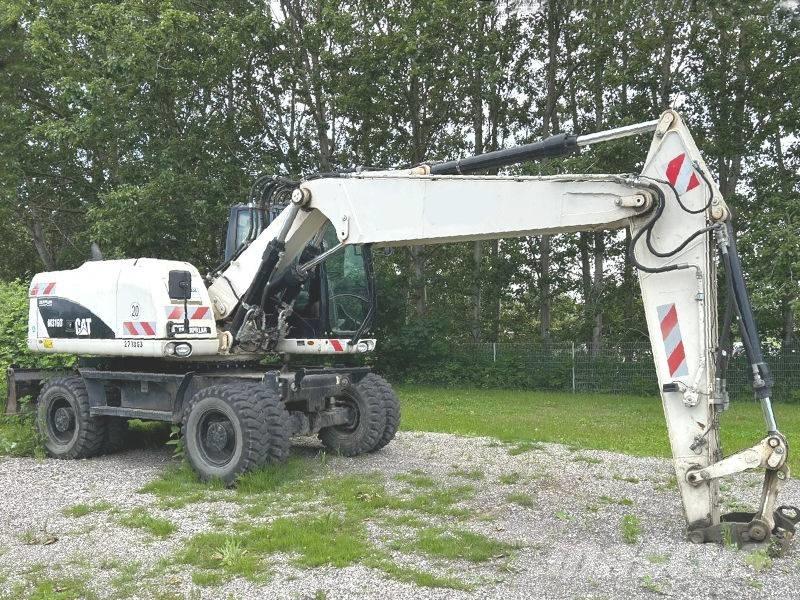 CAT M 316 D Kolová rýpadla