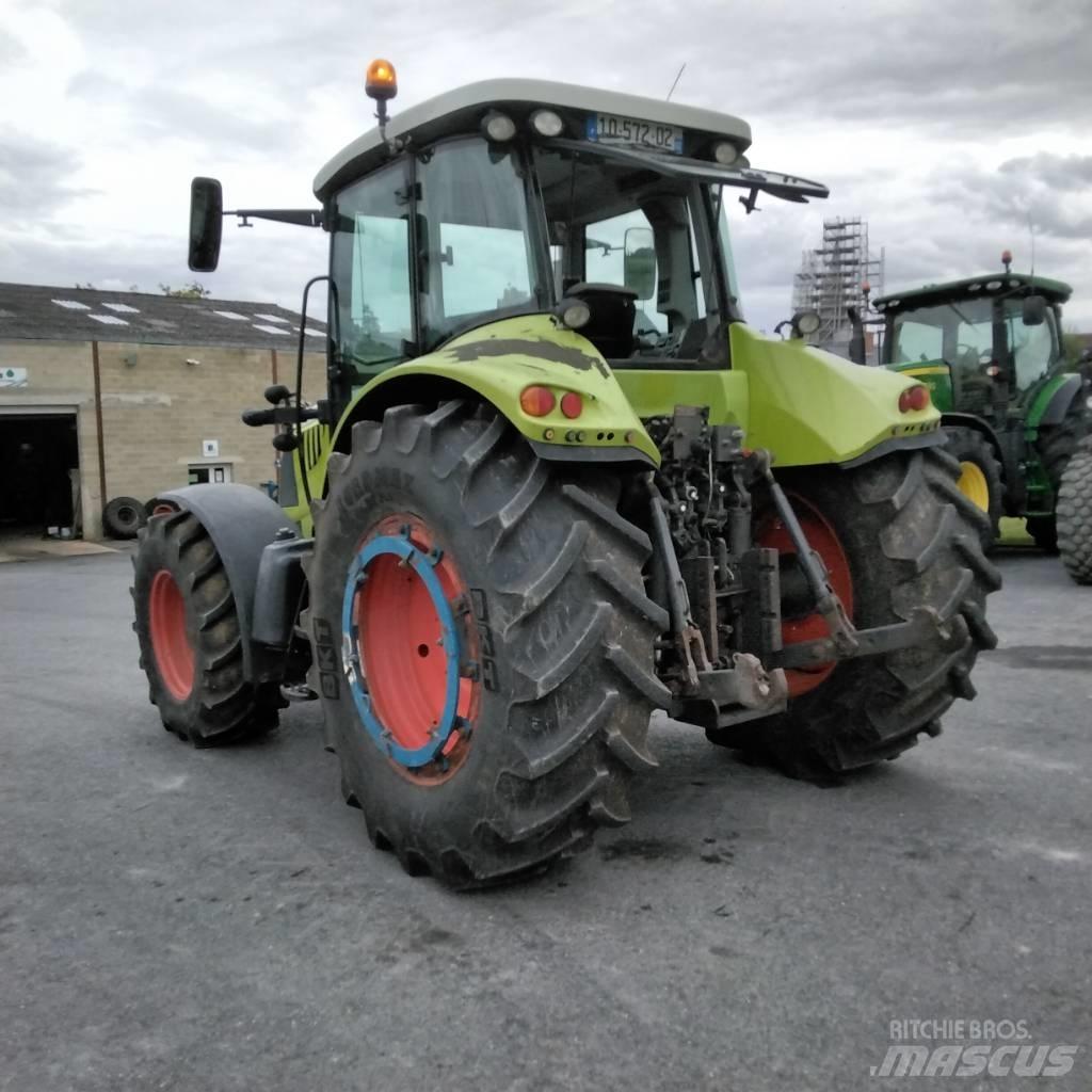 CLAAS Arion 640 Traktory