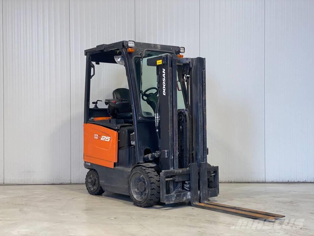 Doosan BC25S-7 Akumulátorové vozíky