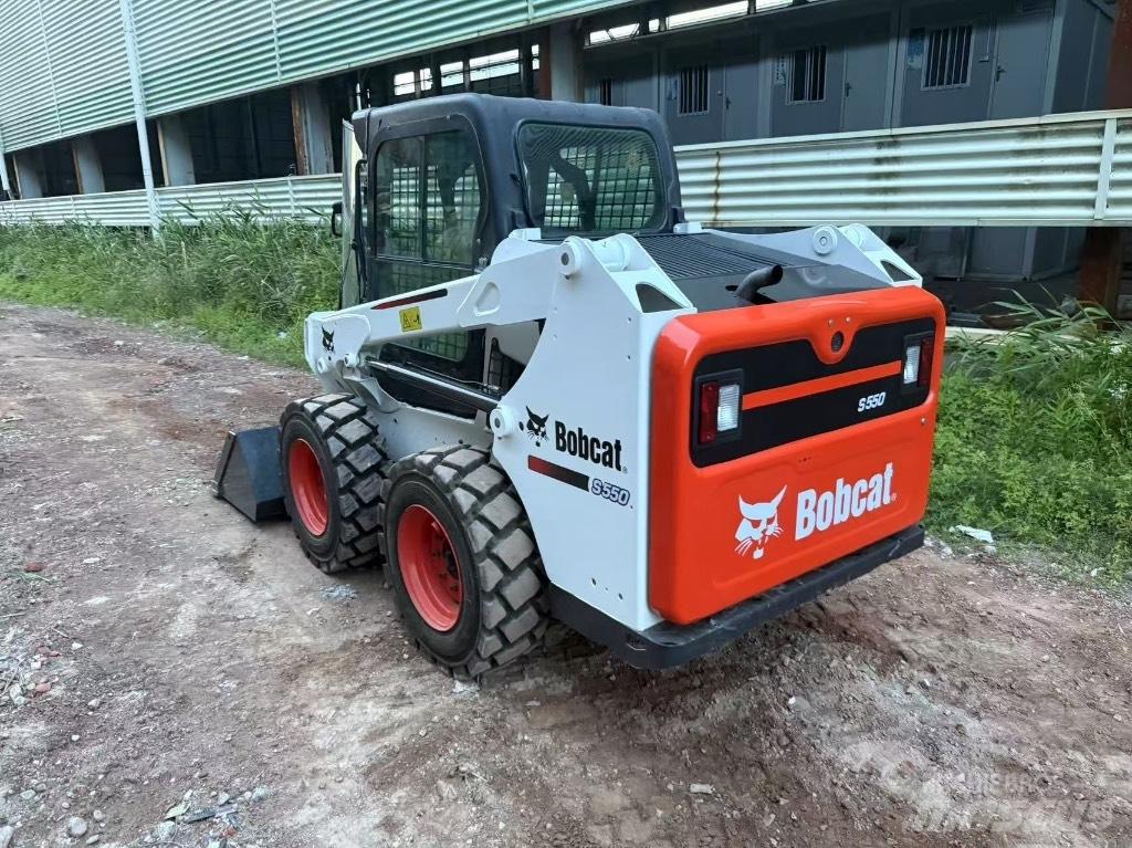 Bobcat S 550 Smykem řízené nakladače