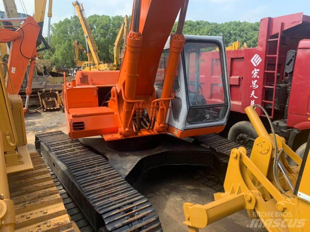 Hitachi EX 300 Pásová rýpadla