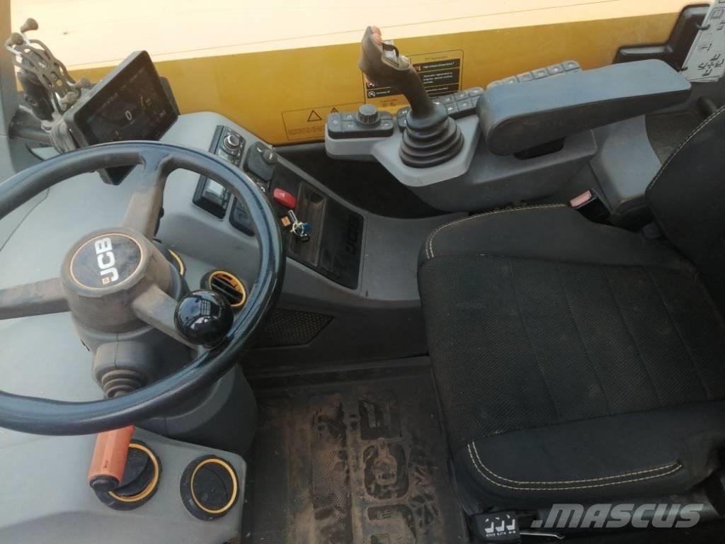 JCB 542-70 Agri Xtra Teleskopické nakladače pro zemědělství