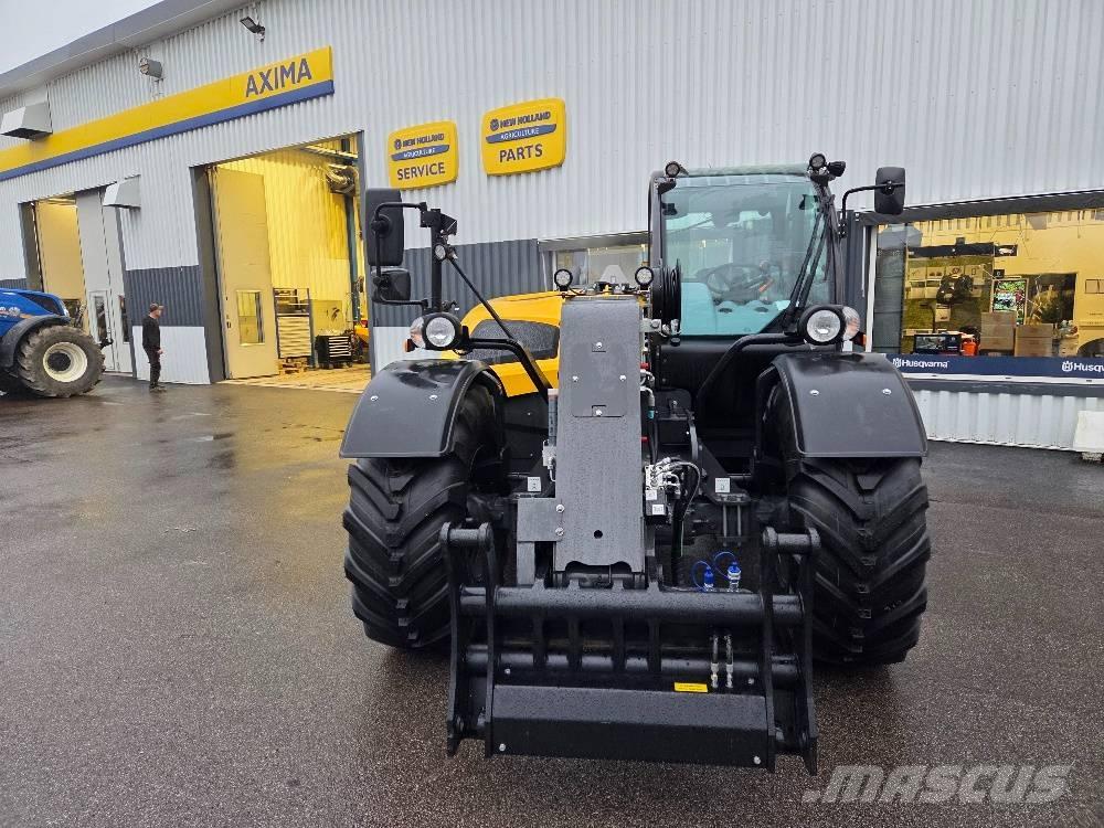 New Holland TH7.42 Teleskopické manipulátory
