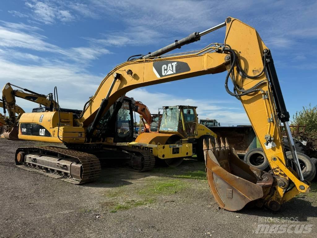CAT 324 D L Pásová rýpadla